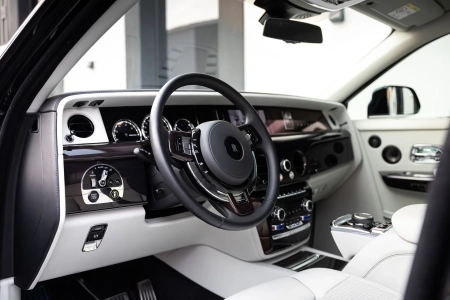 Rolls Royce Phantom 2017 - Image 4