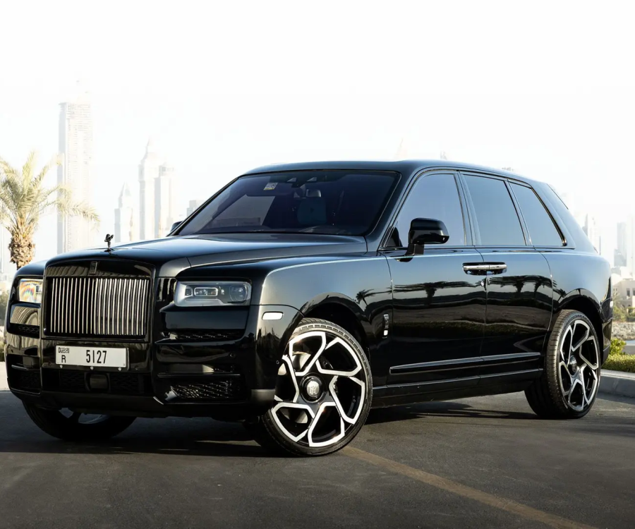 Rolls Royce Cullinan 2024