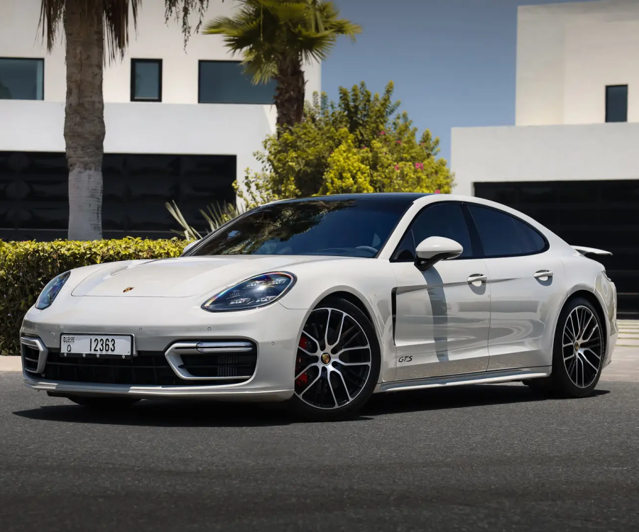 Porsche Panamera GTS 2024