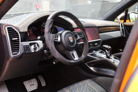 Porsche Cayenne Turbo 2023 - Image 3