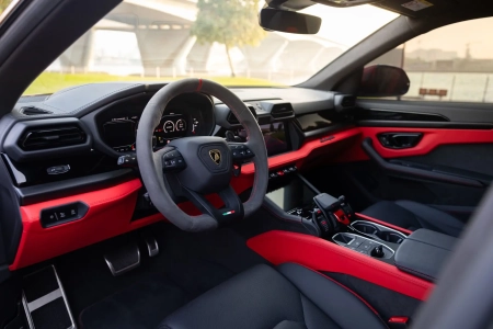 Lamborghini Urus SE 2025 - Image 4