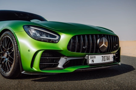 Mercedes Benz AMG GT-R 2017 - Image 1
