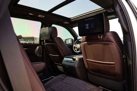 Cadillac Escalade 2023 - Image 2