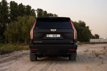 Cadillac Escalade 2021 - Image 2