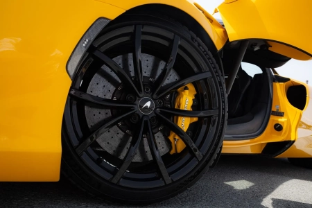 McLaren Artura 2024 - Image 3