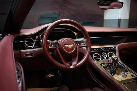 Bentley Continental GTC 2019 - Image 4