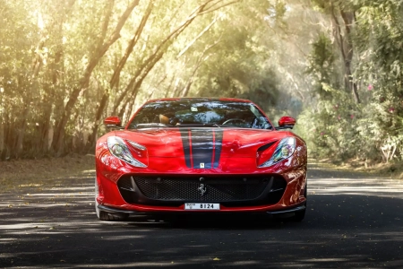 Ferrari 812 Superfast 2021 - Image 4
