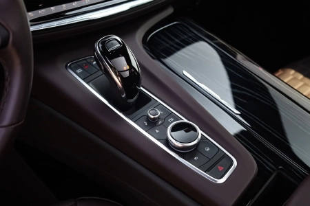 Cadillac Escalade 2023 - Image 3